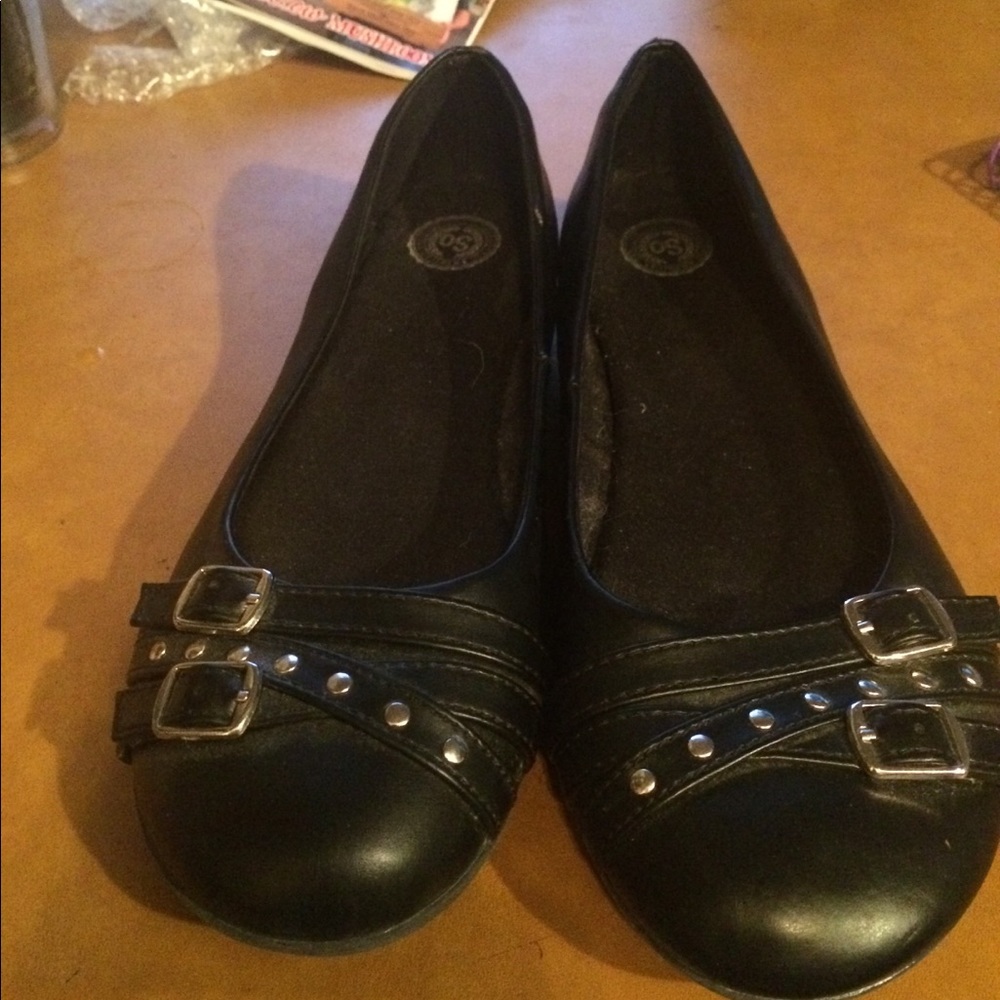 Black flats
